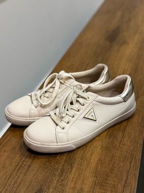 GUESS Women's Cream Sneakers with Gold Heel Accent